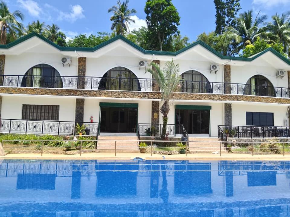 Hidden Valley Mountain And Wavepool Resort Pinamungahan Exterior foto